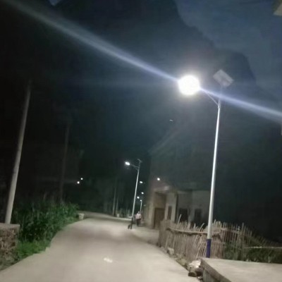 道路照明太阳能路灯单臂照明路灯户外路灯LED光控感应路灯图4