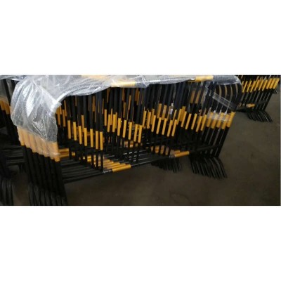 不锈钢铁马护栏市政道路施工临时铁马护栏黑黄色移动红白临时围栏图4