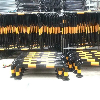 不锈钢铁马护栏市政道路施工临时铁马护栏黑黄色移动红白临时围栏图2