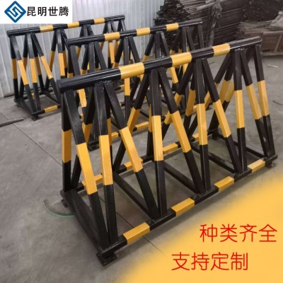云南拒马可移动护栏学校门口加油站挡车防冲撞路障拒马交通隔离栏图3