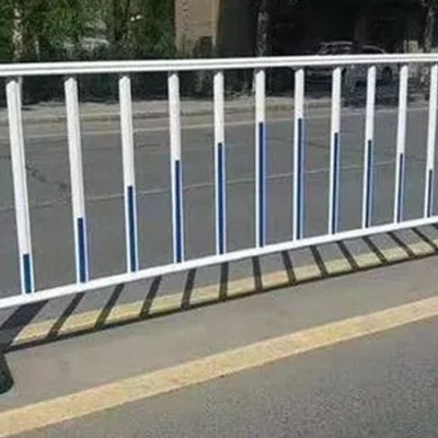 市政护栏 道路防撞栏杆 公路分流维罗纳 城市交通用图2