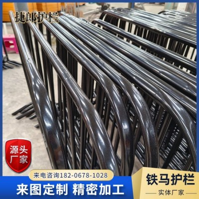 铁马护栏 道路隔离施工围栏 黑黄 可移动围挡 1.2米*1.5米 泽润
