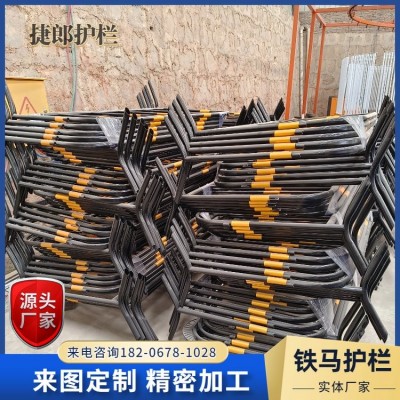 铁马护栏 道路隔离施工围栏 黑黄 可移动围挡 1.2米*1.5米 泽润图3