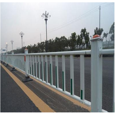 供应正洪1云南道路隔离栏，昆明伸缩门，昆明岗亭图2