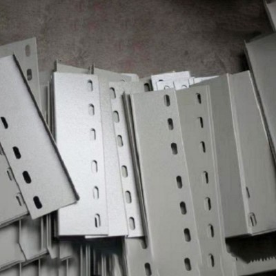 厂家直供昆明槽式电缆桥架 金属镀锌云南桥架 不锈钢桥架防火桥架图5