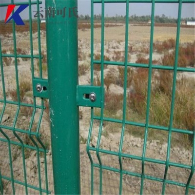 可氏无边框护栏网双边丝护栏网高速公路隔离护栏图2