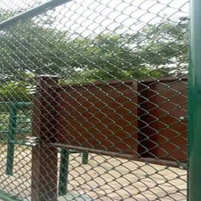 球场护栏 包塑勾花网 网球场围栏 表面浸塑围网图5